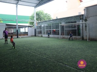 
<a style='margin-left: 5px;' class='btn btn-xs btn-social btn-facebook' href='https://www.facebook.com/sharer/sharer.php?u=https://www.boladovale.com.br/imgs/800-800-90/conteudo/fotos/1362/img8865.jpg' rel='popup' data-width='500' data-height='400'><i class='fa fa-facebook'></i>Compartilhar <span class='hidden-xs'>no Facebook</span>
</a> 
<a class='btn btn-default btn-xs' target='_blank' href='imgs/800-800-90/conteudo/fotos/1362/img8865.jpg'>
<span class='glyphicon glyphicon-cloud-download'></span> Salvar
</a> 
<span></span>
