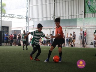 
<a style='margin-left: 5px;' class='btn btn-xs btn-social btn-facebook' href='https://www.facebook.com/sharer/sharer.php?u=https://www.boladovale.com.br/imgs/800-800-90/conteudo/fotos/1362/img8976.jpg' rel='popup' data-width='500' data-height='400'><i class='fa fa-facebook'></i>Compartilhar <span class='hidden-xs'>no Facebook</span>
</a> 
<a class='btn btn-default btn-xs' target='_blank' href='imgs/800-800-90/conteudo/fotos/1362/img8976.jpg'>
<span class='glyphicon glyphicon-cloud-download'></span> Salvar
</a> 
<span></span>