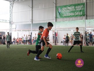 
<a style='margin-left: 5px;' class='btn btn-xs btn-social btn-facebook' href='https://www.facebook.com/sharer/sharer.php?u=https://www.boladovale.com.br/imgs/800-800-90/conteudo/fotos/1362/img8977.jpg' rel='popup' data-width='500' data-height='400'><i class='fa fa-facebook'></i>Compartilhar <span class='hidden-xs'>no Facebook</span>
</a> 
<a class='btn btn-default btn-xs' target='_blank' href='imgs/800-800-90/conteudo/fotos/1362/img8977.jpg'>
<span class='glyphicon glyphicon-cloud-download'></span> Salvar
</a> 
<span></span>