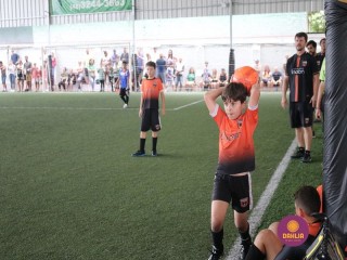 
<a style='margin-left: 5px;' class='btn btn-xs btn-social btn-facebook' href='https://www.facebook.com/sharer/sharer.php?u=https://www.boladovale.com.br/imgs/800-800-90/conteudo/fotos/1362/img9032.jpg' rel='popup' data-width='500' data-height='400'><i class='fa fa-facebook'></i>Compartilhar <span class='hidden-xs'>no Facebook</span>
</a> 
<a class='btn btn-default btn-xs' target='_blank' href='imgs/800-800-90/conteudo/fotos/1362/img9032.jpg'>
<span class='glyphicon glyphicon-cloud-download'></span> Salvar
</a> 
<span></span>