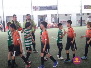 
<a style='margin-left: 5px;' class='btn btn-xs btn-social btn-facebook' href='https://www.facebook.com/sharer/sharer.php?u=https://www.boladovale.com.br/imgs/800-800-90/conteudo/fotos/1362/img9036.jpg' rel='popup' data-width='500' data-height='400'><i class='fa fa-facebook'></i>Compartilhar <span class='hidden-xs'>no Facebook</span>
</a> 
<a class='btn btn-default btn-xs' target='_blank' href='imgs/800-800-90/conteudo/fotos/1362/img9036.jpg'>
<span class='glyphicon glyphicon-cloud-download'></span> Salvar
</a> 
<span></span>