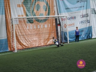 
<a style='margin-left: 5px;' class='btn btn-xs btn-social btn-facebook' href='https://www.facebook.com/sharer/sharer.php?u=https://www.boladovale.com.br/imgs/800-800-90/conteudo/fotos/1362/img9053.jpg' rel='popup' data-width='500' data-height='400'><i class='fa fa-facebook'></i>Compartilhar <span class='hidden-xs'>no Facebook</span>
</a> 
<a class='btn btn-default btn-xs' target='_blank' href='imgs/800-800-90/conteudo/fotos/1362/img9053.jpg'>
<span class='glyphicon glyphicon-cloud-download'></span> Salvar
</a> 
<span></span>
