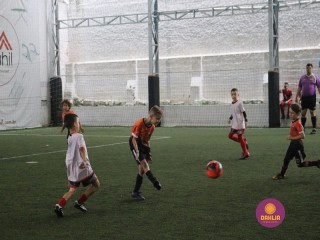
<a style='margin-left: 5px;' class='btn btn-xs btn-social btn-facebook' href='https://www.facebook.com/sharer/sharer.php?u=https://www.boladovale.com.br/imgs/800-800-90/conteudo/fotos/1362/img9090.jpg' rel='popup' data-width='500' data-height='400'><i class='fa fa-facebook'></i>Compartilhar <span class='hidden-xs'>no Facebook</span>
</a> 
<a class='btn btn-default btn-xs' target='_blank' href='imgs/800-800-90/conteudo/fotos/1362/img9090.jpg'>
<span class='glyphicon glyphicon-cloud-download'></span> Salvar
</a> 
<span></span>