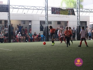 
<a style='margin-left: 5px;' class='btn btn-xs btn-social btn-facebook' href='https://www.facebook.com/sharer/sharer.php?u=https://www.boladovale.com.br/imgs/800-800-90/conteudo/fotos/1362/img9116.jpg' rel='popup' data-width='500' data-height='400'><i class='fa fa-facebook'></i>Compartilhar <span class='hidden-xs'>no Facebook</span>
</a> 
<a class='btn btn-default btn-xs' target='_blank' href='imgs/800-800-90/conteudo/fotos/1362/img9116.jpg'>
<span class='glyphicon glyphicon-cloud-download'></span> Salvar
</a> 
<span></span>