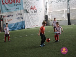 
<a style='margin-left: 5px;' class='btn btn-xs btn-social btn-facebook' href='https://www.facebook.com/sharer/sharer.php?u=https://www.boladovale.com.br/imgs/800-800-90/conteudo/fotos/1362/img9142.jpg' rel='popup' data-width='500' data-height='400'><i class='fa fa-facebook'></i>Compartilhar <span class='hidden-xs'>no Facebook</span>
</a> 
<a class='btn btn-default btn-xs' target='_blank' href='imgs/800-800-90/conteudo/fotos/1362/img9142.jpg'>
<span class='glyphicon glyphicon-cloud-download'></span> Salvar
</a> 
<span></span>