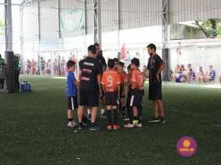 
<a style='margin-left: 5px;' class='btn btn-xs btn-social btn-facebook' href='https://www.facebook.com/sharer/sharer.php?u=https://www.boladovale.com.br/imgs/800-800-90/conteudo/fotos/1362/img9168.jpg' rel='popup' data-width='500' data-height='400'><i class='fa fa-facebook'></i>Compartilhar <span class='hidden-xs'>no Facebook</span>
</a> 
<a class='btn btn-default btn-xs' target='_blank' href='imgs/800-800-90/conteudo/fotos/1362/img9168.jpg'>
<span class='glyphicon glyphicon-cloud-download'></span> Salvar
</a> 
<span></span>