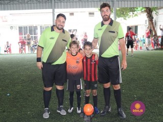 
<a style='margin-left: 5px;' class='btn btn-xs btn-social btn-facebook' href='https://www.facebook.com/sharer/sharer.php?u=https://www.boladovale.com.br/imgs/800-800-90/conteudo/fotos/1362/img9172.jpg' rel='popup' data-width='500' data-height='400'><i class='fa fa-facebook'></i>Compartilhar <span class='hidden-xs'>no Facebook</span>
</a> 
<a class='btn btn-default btn-xs' target='_blank' href='imgs/800-800-90/conteudo/fotos/1362/img9172.jpg'>
<span class='glyphicon glyphicon-cloud-download'></span> Salvar
</a> 
<span></span>