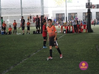 
<a style='margin-left: 5px;' class='btn btn-xs btn-social btn-facebook' href='https://www.facebook.com/sharer/sharer.php?u=https://www.boladovale.com.br/imgs/800-800-90/conteudo/fotos/1362/img9212.jpg' rel='popup' data-width='500' data-height='400'><i class='fa fa-facebook'></i>Compartilhar <span class='hidden-xs'>no Facebook</span>
</a> 
<a class='btn btn-default btn-xs' target='_blank' href='imgs/800-800-90/conteudo/fotos/1362/img9212.jpg'>
<span class='glyphicon glyphicon-cloud-download'></span> Salvar
</a> 
<span></span>