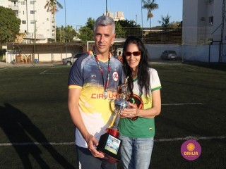 
<a style='margin-left: 5px;' class='btn btn-xs btn-social btn-facebook' href='https://www.facebook.com/sharer/sharer.php?u=https://www.boladovale.com.br/imgs/800-800-90/conteudo/fotos/1363/img0017.jpg' rel='popup' data-width='500' data-height='400'><i class='fa fa-facebook'></i>Compartilhar <span class='hidden-xs'>no Facebook</span>
</a> 
<a class='btn btn-default btn-xs' target='_blank' href='imgs/800-800-90/conteudo/fotos/1363/img0017.jpg'>
<span class='glyphicon glyphicon-cloud-download'></span> Salvar
</a> 
<span></span>