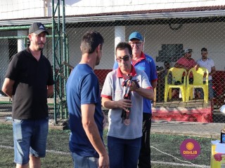 
<a style='margin-left: 5px;' class='btn btn-xs btn-social btn-facebook' href='https://www.facebook.com/sharer/sharer.php?u=https://www.boladovale.com.br/imgs/800-800-90/conteudo/fotos/1363/img9956.jpg' rel='popup' data-width='500' data-height='400'><i class='fa fa-facebook'></i>Compartilhar <span class='hidden-xs'>no Facebook</span>
</a> 
<a class='btn btn-default btn-xs' target='_blank' href='imgs/800-800-90/conteudo/fotos/1363/img9956.jpg'>
<span class='glyphicon glyphicon-cloud-download'></span> Salvar
</a> 
<span></span>