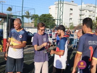 
<a style='margin-left: 5px;' class='btn btn-xs btn-social btn-facebook' href='https://www.facebook.com/sharer/sharer.php?u=https://www.boladovale.com.br/imgs/800-800-90/conteudo/fotos/1363/img9970.jpg' rel='popup' data-width='500' data-height='400'><i class='fa fa-facebook'></i>Compartilhar <span class='hidden-xs'>no Facebook</span>
</a> 
<a class='btn btn-default btn-xs' target='_blank' href='imgs/800-800-90/conteudo/fotos/1363/img9970.jpg'>
<span class='glyphicon glyphicon-cloud-download'></span> Salvar
</a> 
<span></span>