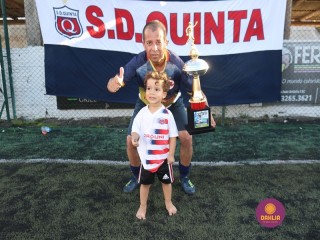 
<a style='margin-left: 5px;' class='btn btn-xs btn-social btn-facebook' href='https://www.facebook.com/sharer/sharer.php?u=https://www.boladovale.com.br/imgs/800-800-90/conteudo/fotos/1363/img9994.jpg' rel='popup' data-width='500' data-height='400'><i class='fa fa-facebook'></i>Compartilhar <span class='hidden-xs'>no Facebook</span>
</a> 
<a class='btn btn-default btn-xs' target='_blank' href='imgs/800-800-90/conteudo/fotos/1363/img9994.jpg'>
<span class='glyphicon glyphicon-cloud-download'></span> Salvar
</a> 
<span></span>