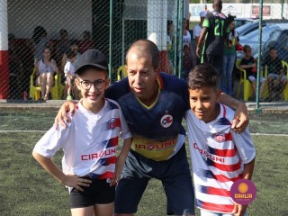 
<a style='margin-left: 5px;' class='btn btn-xs btn-social btn-facebook' href='https://www.facebook.com/sharer/sharer.php?u=https://www.boladovale.com.br/imgs/800-800-90/conteudo/fotos/1364/img9738.jpg' rel='popup' data-width='500' data-height='400'><i class='fa fa-facebook'></i>Compartilhar <span class='hidden-xs'>no Facebook</span>
</a> 
<a class='btn btn-default btn-xs' target='_blank' href='imgs/800-800-90/conteudo/fotos/1364/img9738.jpg'>
<span class='glyphicon glyphicon-cloud-download'></span> Salvar
</a> 
<span></span>