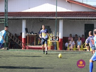 
<a style='margin-left: 5px;' class='btn btn-xs btn-social btn-facebook' href='https://www.facebook.com/sharer/sharer.php?u=https://www.boladovale.com.br/imgs/800-800-90/conteudo/fotos/1364/img9755.jpg' rel='popup' data-width='500' data-height='400'><i class='fa fa-facebook'></i>Compartilhar <span class='hidden-xs'>no Facebook</span>
</a> 
<a class='btn btn-default btn-xs' target='_blank' href='imgs/800-800-90/conteudo/fotos/1364/img9755.jpg'>
<span class='glyphicon glyphicon-cloud-download'></span> Salvar
</a> 
<span></span>