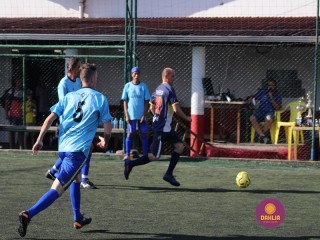 
<a style='margin-left: 5px;' class='btn btn-xs btn-social btn-facebook' href='https://www.facebook.com/sharer/sharer.php?u=https://www.boladovale.com.br/imgs/800-800-90/conteudo/fotos/1364/img9767.jpg' rel='popup' data-width='500' data-height='400'><i class='fa fa-facebook'></i>Compartilhar <span class='hidden-xs'>no Facebook</span>
</a> 
<a class='btn btn-default btn-xs' target='_blank' href='imgs/800-800-90/conteudo/fotos/1364/img9767.jpg'>
<span class='glyphicon glyphicon-cloud-download'></span> Salvar
</a> 
<span></span>