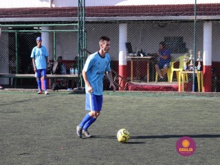 
<a style='margin-left: 5px;' class='btn btn-xs btn-social btn-facebook' href='https://www.facebook.com/sharer/sharer.php?u=https://www.boladovale.com.br/imgs/800-800-90/conteudo/fotos/1364/img9776.jpg' rel='popup' data-width='500' data-height='400'><i class='fa fa-facebook'></i>Compartilhar <span class='hidden-xs'>no Facebook</span>
</a> 
<a class='btn btn-default btn-xs' target='_blank' href='imgs/800-800-90/conteudo/fotos/1364/img9776.jpg'>
<span class='glyphicon glyphicon-cloud-download'></span> Salvar
</a> 
<span></span>