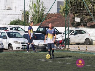 
<a style='margin-left: 5px;' class='btn btn-xs btn-social btn-facebook' href='https://www.facebook.com/sharer/sharer.php?u=https://www.boladovale.com.br/imgs/800-800-90/conteudo/fotos/1364/img9777.jpg' rel='popup' data-width='500' data-height='400'><i class='fa fa-facebook'></i>Compartilhar <span class='hidden-xs'>no Facebook</span>
</a> 
<a class='btn btn-default btn-xs' target='_blank' href='imgs/800-800-90/conteudo/fotos/1364/img9777.jpg'>
<span class='glyphicon glyphicon-cloud-download'></span> Salvar
</a> 
<span></span>