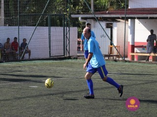 
<a style='margin-left: 5px;' class='btn btn-xs btn-social btn-facebook' href='https://www.facebook.com/sharer/sharer.php?u=https://www.boladovale.com.br/imgs/800-800-90/conteudo/fotos/1364/img9786.jpg' rel='popup' data-width='500' data-height='400'><i class='fa fa-facebook'></i>Compartilhar <span class='hidden-xs'>no Facebook</span>
</a> 
<a class='btn btn-default btn-xs' target='_blank' href='imgs/800-800-90/conteudo/fotos/1364/img9786.jpg'>
<span class='glyphicon glyphicon-cloud-download'></span> Salvar
</a> 
<span></span>