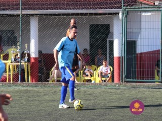
<a style='margin-left: 5px;' class='btn btn-xs btn-social btn-facebook' href='https://www.facebook.com/sharer/sharer.php?u=https://www.boladovale.com.br/imgs/800-800-90/conteudo/fotos/1364/img9817.jpg' rel='popup' data-width='500' data-height='400'><i class='fa fa-facebook'></i>Compartilhar <span class='hidden-xs'>no Facebook</span>
</a> 
<a class='btn btn-default btn-xs' target='_blank' href='imgs/800-800-90/conteudo/fotos/1364/img9817.jpg'>
<span class='glyphicon glyphicon-cloud-download'></span> Salvar
</a> 
<span></span>