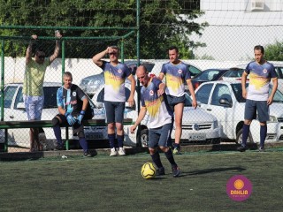
<a style='margin-left: 5px;' class='btn btn-xs btn-social btn-facebook' href='https://www.facebook.com/sharer/sharer.php?u=https://www.boladovale.com.br/imgs/800-800-90/conteudo/fotos/1364/img9824.jpg' rel='popup' data-width='500' data-height='400'><i class='fa fa-facebook'></i>Compartilhar <span class='hidden-xs'>no Facebook</span>
</a> 
<a class='btn btn-default btn-xs' target='_blank' href='imgs/800-800-90/conteudo/fotos/1364/img9824.jpg'>
<span class='glyphicon glyphicon-cloud-download'></span> Salvar
</a> 
<span></span>