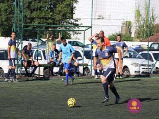 
<a style='margin-left: 5px;' class='btn btn-xs btn-social btn-facebook' href='https://www.facebook.com/sharer/sharer.php?u=https://www.boladovale.com.br/imgs/800-800-90/conteudo/fotos/1364/img9845.jpg' rel='popup' data-width='500' data-height='400'><i class='fa fa-facebook'></i>Compartilhar <span class='hidden-xs'>no Facebook</span>
</a> 
<a class='btn btn-default btn-xs' target='_blank' href='imgs/800-800-90/conteudo/fotos/1364/img9845.jpg'>
<span class='glyphicon glyphicon-cloud-download'></span> Salvar
</a> 
<span></span>
