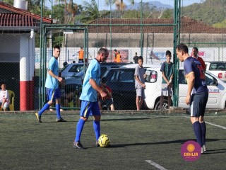 
<a style='margin-left: 5px;' class='btn btn-xs btn-social btn-facebook' href='https://www.facebook.com/sharer/sharer.php?u=https://www.boladovale.com.br/imgs/800-800-90/conteudo/fotos/1364/img9848.jpg' rel='popup' data-width='500' data-height='400'><i class='fa fa-facebook'></i>Compartilhar <span class='hidden-xs'>no Facebook</span>
</a> 
<a class='btn btn-default btn-xs' target='_blank' href='imgs/800-800-90/conteudo/fotos/1364/img9848.jpg'>
<span class='glyphicon glyphicon-cloud-download'></span> Salvar
</a> 
<span></span>