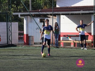 
<a style='margin-left: 5px;' class='btn btn-xs btn-social btn-facebook' href='https://www.facebook.com/sharer/sharer.php?u=https://www.boladovale.com.br/imgs/800-800-90/conteudo/fotos/1364/img9873.jpg' rel='popup' data-width='500' data-height='400'><i class='fa fa-facebook'></i>Compartilhar <span class='hidden-xs'>no Facebook</span>
</a> 
<a class='btn btn-default btn-xs' target='_blank' href='imgs/800-800-90/conteudo/fotos/1364/img9873.jpg'>
<span class='glyphicon glyphicon-cloud-download'></span> Salvar
</a> 
<span></span>