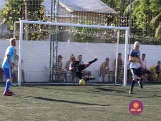 
<a style='margin-left: 5px;' class='btn btn-xs btn-social btn-facebook' href='https://www.facebook.com/sharer/sharer.php?u=https://www.boladovale.com.br/imgs/800-800-90/conteudo/fotos/1364/img9881.jpg' rel='popup' data-width='500' data-height='400'><i class='fa fa-facebook'></i>Compartilhar <span class='hidden-xs'>no Facebook</span>
</a> 
<a class='btn btn-default btn-xs' target='_blank' href='imgs/800-800-90/conteudo/fotos/1364/img9881.jpg'>
<span class='glyphicon glyphicon-cloud-download'></span> Salvar
</a> 
<span></span>