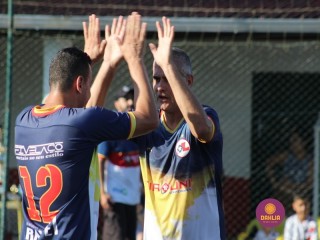 
<a style='margin-left: 5px;' class='btn btn-xs btn-social btn-facebook' href='https://www.facebook.com/sharer/sharer.php?u=https://www.boladovale.com.br/imgs/800-800-90/conteudo/fotos/1364/img9887.jpg' rel='popup' data-width='500' data-height='400'><i class='fa fa-facebook'></i>Compartilhar <span class='hidden-xs'>no Facebook</span>
</a> 
<a class='btn btn-default btn-xs' target='_blank' href='imgs/800-800-90/conteudo/fotos/1364/img9887.jpg'>
<span class='glyphicon glyphicon-cloud-download'></span> Salvar
</a> 
<span></span>