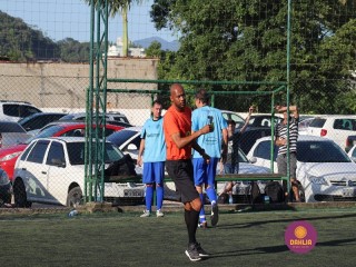 
<a style='margin-left: 5px;' class='btn btn-xs btn-social btn-facebook' href='https://www.facebook.com/sharer/sharer.php?u=https://www.boladovale.com.br/imgs/800-800-90/conteudo/fotos/1364/img9913.jpg' rel='popup' data-width='500' data-height='400'><i class='fa fa-facebook'></i>Compartilhar <span class='hidden-xs'>no Facebook</span>
</a> 
<a class='btn btn-default btn-xs' target='_blank' href='imgs/800-800-90/conteudo/fotos/1364/img9913.jpg'>
<span class='glyphicon glyphicon-cloud-download'></span> Salvar
</a> 
<span></span>