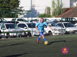 
<a style='margin-left: 5px;' class='btn btn-xs btn-social btn-facebook' href='https://www.facebook.com/sharer/sharer.php?u=https://www.boladovale.com.br/imgs/800-800-90/conteudo/fotos/1364/img9923.jpg' rel='popup' data-width='500' data-height='400'><i class='fa fa-facebook'></i>Compartilhar <span class='hidden-xs'>no Facebook</span>
</a> 
<a class='btn btn-default btn-xs' target='_blank' href='imgs/800-800-90/conteudo/fotos/1364/img9923.jpg'>
<span class='glyphicon glyphicon-cloud-download'></span> Salvar
</a> 
<span></span>