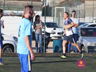 
<a style='margin-left: 5px;' class='btn btn-xs btn-social btn-facebook' href='https://www.facebook.com/sharer/sharer.php?u=https://www.boladovale.com.br/imgs/800-800-90/conteudo/fotos/1364/img9935.jpg' rel='popup' data-width='500' data-height='400'><i class='fa fa-facebook'></i>Compartilhar <span class='hidden-xs'>no Facebook</span>
</a> 
<a class='btn btn-default btn-xs' target='_blank' href='imgs/800-800-90/conteudo/fotos/1364/img9935.jpg'>
<span class='glyphicon glyphicon-cloud-download'></span> Salvar
</a> 
<span></span>