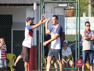 
<a style='margin-left: 5px;' class='btn btn-xs btn-social btn-facebook' href='https://www.facebook.com/sharer/sharer.php?u=https://www.boladovale.com.br/imgs/800-800-90/conteudo/fotos/1364/img9936.jpg' rel='popup' data-width='500' data-height='400'><i class='fa fa-facebook'></i>Compartilhar <span class='hidden-xs'>no Facebook</span>
</a> 
<a class='btn btn-default btn-xs' target='_blank' href='imgs/800-800-90/conteudo/fotos/1364/img9936.jpg'>
<span class='glyphicon glyphicon-cloud-download'></span> Salvar
</a> 
<span></span>