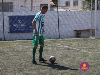 
<a style='margin-left: 5px;' class='btn btn-xs btn-social btn-facebook' href='https://www.facebook.com/sharer/sharer.php?u=https://www.boladovale.com.br/imgs/800-800-90/conteudo/fotos/1365/img9588.jpg' rel='popup' data-width='500' data-height='400'><i class='fa fa-facebook'></i>Compartilhar <span class='hidden-xs'>no Facebook</span>
</a> 
<a class='btn btn-default btn-xs' target='_blank' href='imgs/800-800-90/conteudo/fotos/1365/img9588.jpg'>
<span class='glyphicon glyphicon-cloud-download'></span> Salvar
</a> 
<span></span>