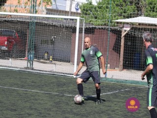 
<a style='margin-left: 5px;' class='btn btn-xs btn-social btn-facebook' href='https://www.facebook.com/sharer/sharer.php?u=https://www.boladovale.com.br/imgs/800-800-90/conteudo/fotos/1365/img9605.jpg' rel='popup' data-width='500' data-height='400'><i class='fa fa-facebook'></i>Compartilhar <span class='hidden-xs'>no Facebook</span>
</a> 
<a class='btn btn-default btn-xs' target='_blank' href='imgs/800-800-90/conteudo/fotos/1365/img9605.jpg'>
<span class='glyphicon glyphicon-cloud-download'></span> Salvar
</a> 
<span></span>