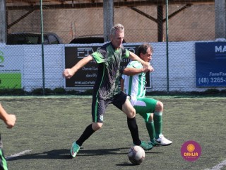 
<a style='margin-left: 5px;' class='btn btn-xs btn-social btn-facebook' href='https://www.facebook.com/sharer/sharer.php?u=https://www.boladovale.com.br/imgs/800-800-90/conteudo/fotos/1365/img9610.jpg' rel='popup' data-width='500' data-height='400'><i class='fa fa-facebook'></i>Compartilhar <span class='hidden-xs'>no Facebook</span>
</a> 
<a class='btn btn-default btn-xs' target='_blank' href='imgs/800-800-90/conteudo/fotos/1365/img9610.jpg'>
<span class='glyphicon glyphicon-cloud-download'></span> Salvar
</a> 
<span></span>