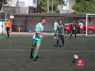 
<a style='margin-left: 5px;' class='btn btn-xs btn-social btn-facebook' href='https://www.facebook.com/sharer/sharer.php?u=https://www.boladovale.com.br/imgs/800-800-90/conteudo/fotos/1365/img9613.jpg' rel='popup' data-width='500' data-height='400'><i class='fa fa-facebook'></i>Compartilhar <span class='hidden-xs'>no Facebook</span>
</a> 
<a class='btn btn-default btn-xs' target='_blank' href='imgs/800-800-90/conteudo/fotos/1365/img9613.jpg'>
<span class='glyphicon glyphicon-cloud-download'></span> Salvar
</a> 
<span></span>