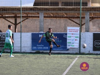 
<a style='margin-left: 5px;' class='btn btn-xs btn-social btn-facebook' href='https://www.facebook.com/sharer/sharer.php?u=https://www.boladovale.com.br/imgs/800-800-90/conteudo/fotos/1365/img9636.jpg' rel='popup' data-width='500' data-height='400'><i class='fa fa-facebook'></i>Compartilhar <span class='hidden-xs'>no Facebook</span>
</a> 
<a class='btn btn-default btn-xs' target='_blank' href='imgs/800-800-90/conteudo/fotos/1365/img9636.jpg'>
<span class='glyphicon glyphicon-cloud-download'></span> Salvar
</a> 
<span></span>