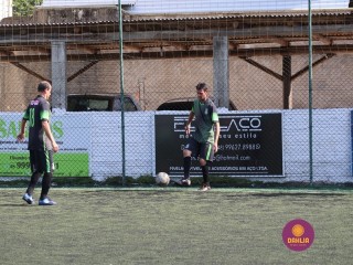 
<a style='margin-left: 5px;' class='btn btn-xs btn-social btn-facebook' href='https://www.facebook.com/sharer/sharer.php?u=https://www.boladovale.com.br/imgs/800-800-90/conteudo/fotos/1365/img9640.jpg' rel='popup' data-width='500' data-height='400'><i class='fa fa-facebook'></i>Compartilhar <span class='hidden-xs'>no Facebook</span>
</a> 
<a class='btn btn-default btn-xs' target='_blank' href='imgs/800-800-90/conteudo/fotos/1365/img9640.jpg'>
<span class='glyphicon glyphicon-cloud-download'></span> Salvar
</a> 
<span></span>