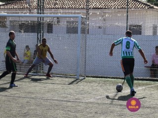 
<a style='margin-left: 5px;' class='btn btn-xs btn-social btn-facebook' href='https://www.facebook.com/sharer/sharer.php?u=https://www.boladovale.com.br/imgs/800-800-90/conteudo/fotos/1365/img9643.jpg' rel='popup' data-width='500' data-height='400'><i class='fa fa-facebook'></i>Compartilhar <span class='hidden-xs'>no Facebook</span>
</a> 
<a class='btn btn-default btn-xs' target='_blank' href='imgs/800-800-90/conteudo/fotos/1365/img9643.jpg'>
<span class='glyphicon glyphicon-cloud-download'></span> Salvar
</a> 
<span></span>
