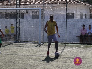 
<a style='margin-left: 5px;' class='btn btn-xs btn-social btn-facebook' href='https://www.facebook.com/sharer/sharer.php?u=https://www.boladovale.com.br/imgs/800-800-90/conteudo/fotos/1365/img9652.jpg' rel='popup' data-width='500' data-height='400'><i class='fa fa-facebook'></i>Compartilhar <span class='hidden-xs'>no Facebook</span>
</a> 
<a class='btn btn-default btn-xs' target='_blank' href='imgs/800-800-90/conteudo/fotos/1365/img9652.jpg'>
<span class='glyphicon glyphicon-cloud-download'></span> Salvar
</a> 
<span></span>