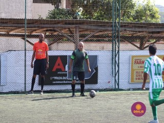 
<a style='margin-left: 5px;' class='btn btn-xs btn-social btn-facebook' href='https://www.facebook.com/sharer/sharer.php?u=https://www.boladovale.com.br/imgs/800-800-90/conteudo/fotos/1365/img9654.jpg' rel='popup' data-width='500' data-height='400'><i class='fa fa-facebook'></i>Compartilhar <span class='hidden-xs'>no Facebook</span>
</a> 
<a class='btn btn-default btn-xs' target='_blank' href='imgs/800-800-90/conteudo/fotos/1365/img9654.jpg'>
<span class='glyphicon glyphicon-cloud-download'></span> Salvar
</a> 
<span></span>