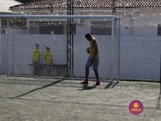 
<a style='margin-left: 5px;' class='btn btn-xs btn-social btn-facebook' href='https://www.facebook.com/sharer/sharer.php?u=https://www.boladovale.com.br/imgs/800-800-90/conteudo/fotos/1365/img9661.jpg' rel='popup' data-width='500' data-height='400'><i class='fa fa-facebook'></i>Compartilhar <span class='hidden-xs'>no Facebook</span>
</a> 
<a class='btn btn-default btn-xs' target='_blank' href='imgs/800-800-90/conteudo/fotos/1365/img9661.jpg'>
<span class='glyphicon glyphicon-cloud-download'></span> Salvar
</a> 
<span></span>