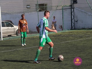 
<a style='margin-left: 5px;' class='btn btn-xs btn-social btn-facebook' href='https://www.facebook.com/sharer/sharer.php?u=https://www.boladovale.com.br/imgs/800-800-90/conteudo/fotos/1365/img9669.jpg' rel='popup' data-width='500' data-height='400'><i class='fa fa-facebook'></i>Compartilhar <span class='hidden-xs'>no Facebook</span>
</a> 
<a class='btn btn-default btn-xs' target='_blank' href='imgs/800-800-90/conteudo/fotos/1365/img9669.jpg'>
<span class='glyphicon glyphicon-cloud-download'></span> Salvar
</a> 
<span></span>
