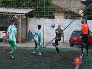 
<a style='margin-left: 5px;' class='btn btn-xs btn-social btn-facebook' href='https://www.facebook.com/sharer/sharer.php?u=https://www.boladovale.com.br/imgs/800-800-90/conteudo/fotos/1365/img9697.jpg' rel='popup' data-width='500' data-height='400'><i class='fa fa-facebook'></i>Compartilhar <span class='hidden-xs'>no Facebook</span>
</a> 
<a class='btn btn-default btn-xs' target='_blank' href='imgs/800-800-90/conteudo/fotos/1365/img9697.jpg'>
<span class='glyphicon glyphicon-cloud-download'></span> Salvar
</a> 
<span></span>