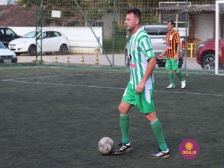 
<a style='margin-left: 5px;' class='btn btn-xs btn-social btn-facebook' href='https://www.facebook.com/sharer/sharer.php?u=https://www.boladovale.com.br/imgs/800-800-90/conteudo/fotos/1365/img9699.jpg' rel='popup' data-width='500' data-height='400'><i class='fa fa-facebook'></i>Compartilhar <span class='hidden-xs'>no Facebook</span>
</a> 
<a class='btn btn-default btn-xs' target='_blank' href='imgs/800-800-90/conteudo/fotos/1365/img9699.jpg'>
<span class='glyphicon glyphicon-cloud-download'></span> Salvar
</a> 
<span></span>