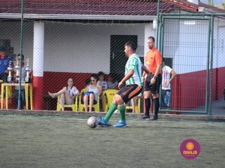 
<a style='margin-left: 5px;' class='btn btn-xs btn-social btn-facebook' href='https://www.facebook.com/sharer/sharer.php?u=https://www.boladovale.com.br/imgs/800-800-90/conteudo/fotos/1365/img9702.jpg' rel='popup' data-width='500' data-height='400'><i class='fa fa-facebook'></i>Compartilhar <span class='hidden-xs'>no Facebook</span>
</a> 
<a class='btn btn-default btn-xs' target='_blank' href='imgs/800-800-90/conteudo/fotos/1365/img9702.jpg'>
<span class='glyphicon glyphicon-cloud-download'></span> Salvar
</a> 
<span></span>