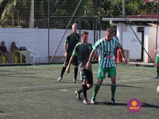 
<a style='margin-left: 5px;' class='btn btn-xs btn-social btn-facebook' href='https://www.facebook.com/sharer/sharer.php?u=https://www.boladovale.com.br/imgs/800-800-90/conteudo/fotos/1365/img9706.jpg' rel='popup' data-width='500' data-height='400'><i class='fa fa-facebook'></i>Compartilhar <span class='hidden-xs'>no Facebook</span>
</a> 
<a class='btn btn-default btn-xs' target='_blank' href='imgs/800-800-90/conteudo/fotos/1365/img9706.jpg'>
<span class='glyphicon glyphicon-cloud-download'></span> Salvar
</a> 
<span></span>