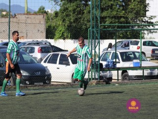 
<a style='margin-left: 5px;' class='btn btn-xs btn-social btn-facebook' href='https://www.facebook.com/sharer/sharer.php?u=https://www.boladovale.com.br/imgs/800-800-90/conteudo/fotos/1365/img9710.jpg' rel='popup' data-width='500' data-height='400'><i class='fa fa-facebook'></i>Compartilhar <span class='hidden-xs'>no Facebook</span>
</a> 
<a class='btn btn-default btn-xs' target='_blank' href='imgs/800-800-90/conteudo/fotos/1365/img9710.jpg'>
<span class='glyphicon glyphicon-cloud-download'></span> Salvar
</a> 
<span></span>