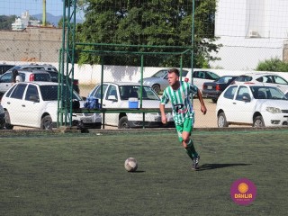 
<a style='margin-left: 5px;' class='btn btn-xs btn-social btn-facebook' href='https://www.facebook.com/sharer/sharer.php?u=https://www.boladovale.com.br/imgs/800-800-90/conteudo/fotos/1365/img9718.jpg' rel='popup' data-width='500' data-height='400'><i class='fa fa-facebook'></i>Compartilhar <span class='hidden-xs'>no Facebook</span>
</a> 
<a class='btn btn-default btn-xs' target='_blank' href='imgs/800-800-90/conteudo/fotos/1365/img9718.jpg'>
<span class='glyphicon glyphicon-cloud-download'></span> Salvar
</a> 
<span></span>
